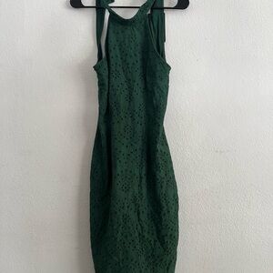 Elegant Green Sleeveless Dress